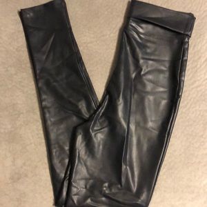 Zenana Outfitters Faux Leather Leggings